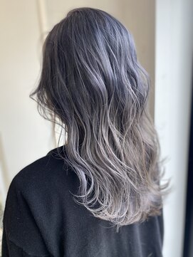 フツーロ 栄(FUTURO) ラベンダーバレイヤージュ