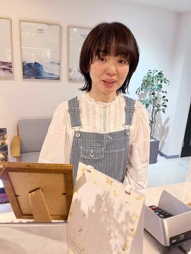 ナトゥーラ 八事店(Natura) ウルフ風カット丸みミディアムブラックまとまり感