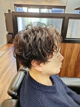 カルム 西日暮里(Calme) センターパート/マッシュウルフ/スパイラルパーマ