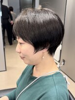 ハルキ ミナト ジャパン オオサカ(HARUKI MINATO japan OSAKA)&nbsp;30代40代50代小顔似合わせカットくびレイヤーエモージュ大人可愛