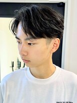 ビビバイベル(BiVi by BHEL)&nbsp;桑名メンズパーマメンズカットセンターパートメンズマッシュ緩め