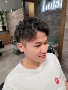 ロワジール 松戸店(Loisirs)の写真/メンズが得意なstylistが在籍◆髪質、骨格、クセを正確に見抜き、素早くあなたをかっこよく仕上げる◎