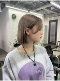 ハイトーンボブ×ミルクティーベージュカラー