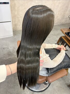 マルケ ドゥ マッシュ(MaruQuee de mashu) 梅田/顔周り/イメチェン/ショート/ボブ/レイヤーカット/20代