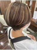 ショートスタイル×ハイライトカラー