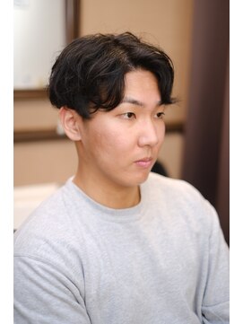 アモ(Amo) 【新富町】メンズビジネスパーマナチュラルツーブロックスタイル