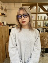 レーン(LANE) ハイトーンベージュ×ウルフカット