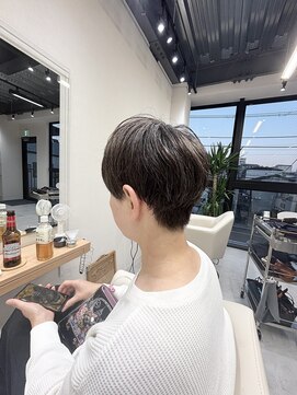 レディオ ザ イシン(LeDio the ISIN) 髪質改善/白髪染め/白髪ぼかし/縮毛正/ヘッドスパ 【星川】