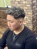 メゾンフォーメン トアロード(Maison for men TorRoad) メンズパーマ ホワイトメッシュ 極道パーマ メンズメッシュ