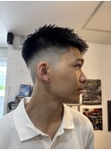 スキンフェードフレンチクロップスタイル