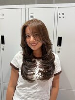 ハイパー(HYPER) 透け感ブラウン × 海外レイヤー