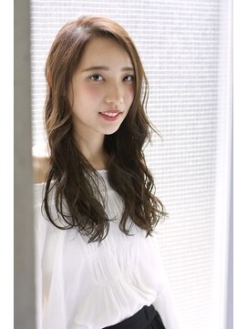 アシェット(assiette) assiette ツヤ×束感ウェーブ【川野　光】