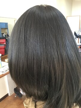 サロンドココロ(SALON DE CoCoRo) ダブルカラーのグレーアッシュ