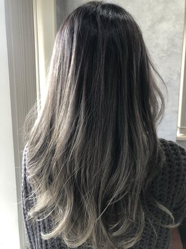 ブレス ヘアアンドスパ 湘南台(bless hair spa) アッシュグレーグラデーション