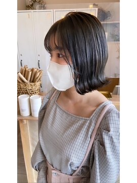 キキ(kiki) 切りっぱなしボブ＊#ベージュカラー#三重