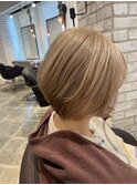 ハイトーンミニボブ