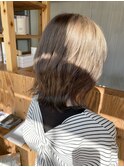 ベージュカラー SON