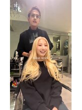 Q.必要なブリーチ回数やどのメニューを選べば良いかわからない為、当日お店で決めたいのですが可能ですか？