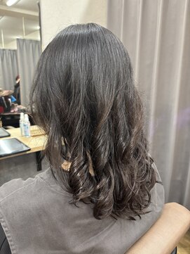 テーラ 南流山店(TELA) セミロングレイヤー