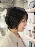 横顔美人をつくるショートボブ