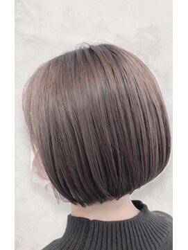 ユキオ ダル(Yukio Dal) カット＋似合わせ小顔レイヤーボブ＋うる艶トリートメント