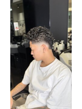 フランクスバーバーリベラルド 横浜(FRANK'S BARBER LIBERALD) MEN’S HAIR/バーストフェード S