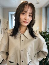 ユヌ(Une)&nbsp;kotaro クリアオリーブといい感じレイヤー