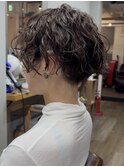 マッシュショートにスパイラルパーマ