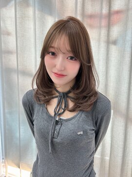 ボタン テンジン(VOTAN tenjin) [votanふうか]ミディアムレイヤー/オリーブ/顔周り/天神韓国ヘア