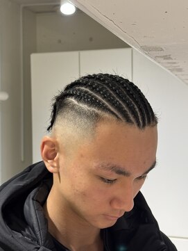 リンカラン トロワ(LINGKARAN Trois) コーンロウ