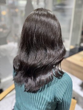 タミーズ 金山(Tummy's) グレージュカラー