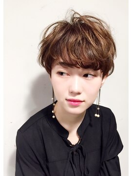 メイカ(MEIKA) ふんわり ショートボブ