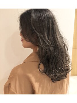 ルピス(LUPIS) ロンググレージュ