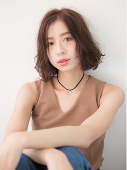 ヘアーメイク デザート(HAIR MAKE DESART)の写真/経験豊富なスタイリストによる《似合わせ×再現性の高いカット》で魅力を最大限に引き出します。