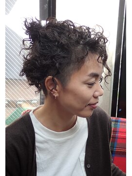 ココロコ(COCO LOCO) (特殊パーマ)ハードツイストスパイラルパーマアレンジ