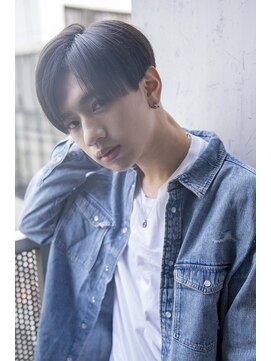 アイヴィー(IVY) 小久保style☆ニュアンスマッシュ透明感シルバーカラー