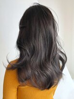 アイティーバイアルバム 藤沢店(IT by ALBUM) グレージュロング_アースカラーくびれヘアツートン_ba363561