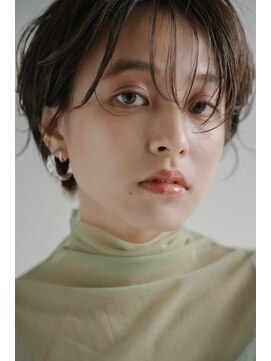 シア(SHEA gakugeidaigaku) 似合わせカット/アースカラーフェザーショート/30代40代50代