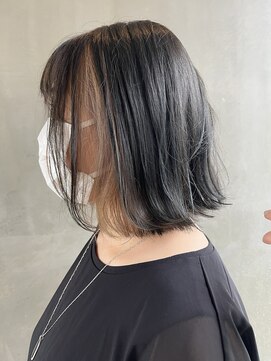 ナタリー(Natalie) グレー×ベージュのインナーカラー