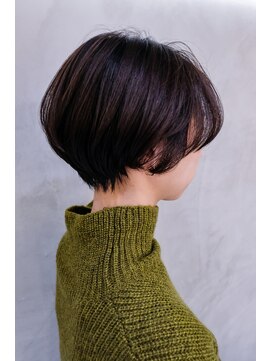 インプレッション(impression produced by LA’BO) 【札幌/impression佐藤】きれいめ丸みショートボブ