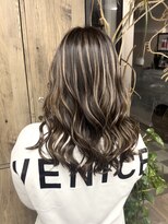 ヴィフ 大船(VIF)&nbsp;コントラストハイライト/グレージュカラー/大船駅/大船/鎌倉