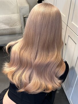 ベレーザ 渋谷(BELEZA) 3832グレーベージュミルクティーアッシュ艶髪ハイトーンカラー