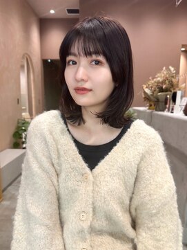 ガーデンヨコハマエスト(GARDEN YOKOHAMA est) レイヤーボブ　艶髪　シースルー前髪　外はね　ミディアム