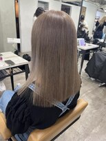 プライズ アイリス 池袋東口店(prize Iris)&nbsp;明るめミルクティーベージュカラー／池袋／池袋東口店／池袋駅近