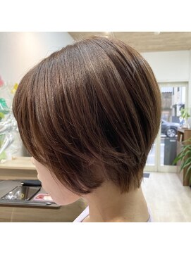 時わすれの森 ウェイト高めのショートボブ