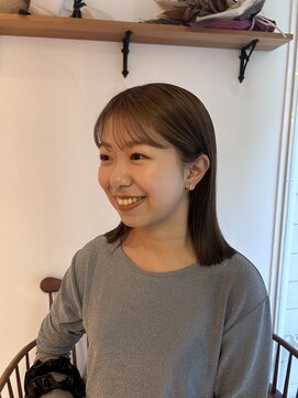 ガーランド (Garland) ミディアムヘア/ボブ/ベージュカラー/オージュアカラー