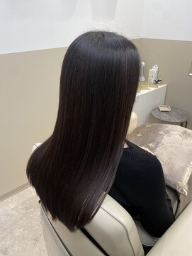 シュヴーブリヤン(cheveux brillants) 【美髪縮毛矯正で作る再現性100%な艶髪】白髪染め×艶髪ロング