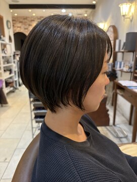 ヴィアンカ(Vianca) 丸みショートボブ