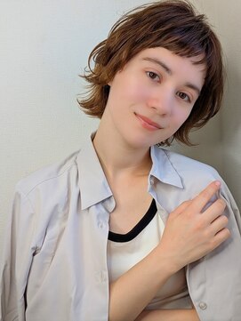 ブリス(VLISS) レイヤーカット 顔周りレイヤー 透明感 20代30代40代