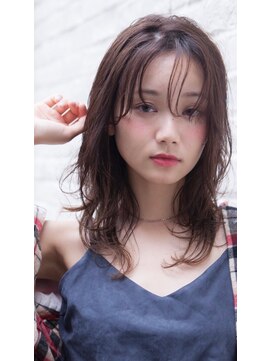 エイミー(Aimee) Aimee おフェロボブ×透けちゃうグレージュ